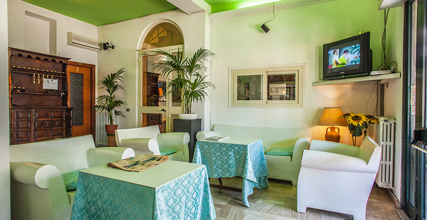 Hall Hotel Club Villa Rosa